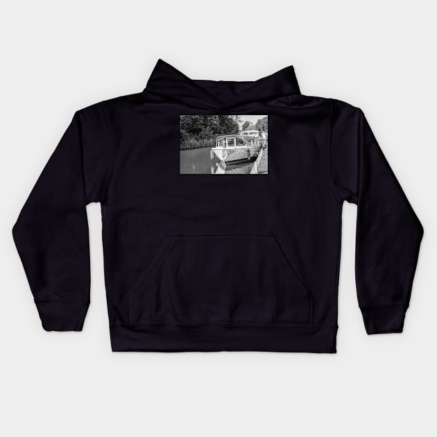 Front on view of holiday boat moored up on the Norfolk Broads Kids Hoodie by yackers1